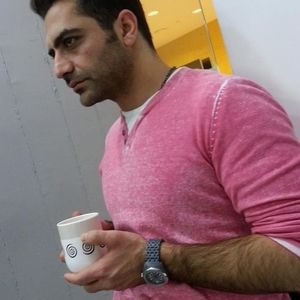 Meet your Posher, Elias